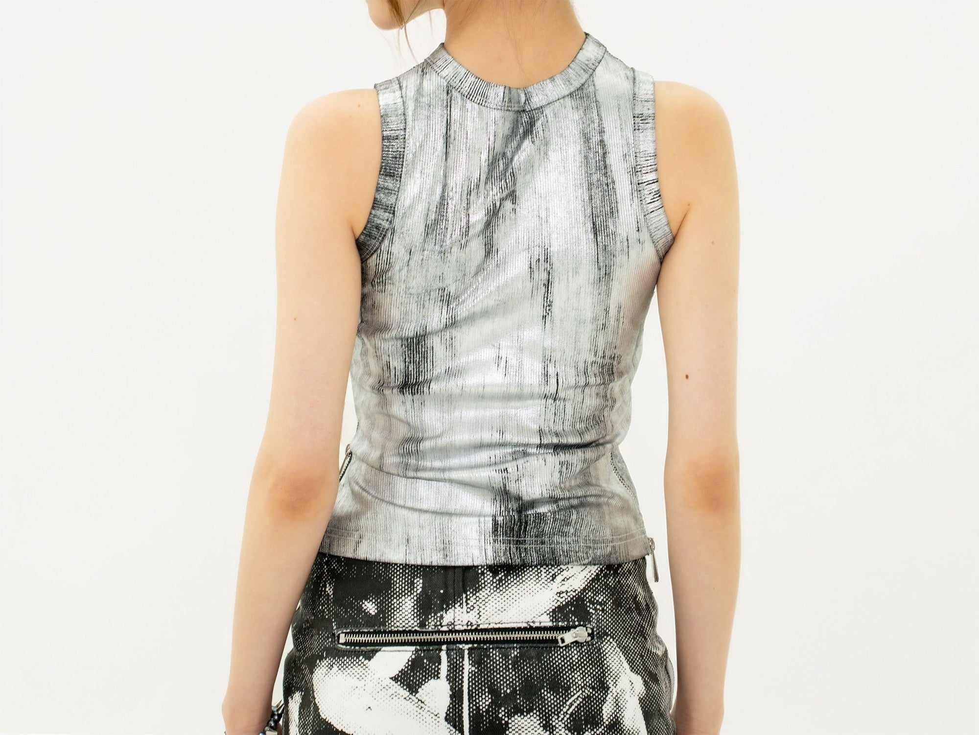 The Obscura Zipper Top - Fragile Base