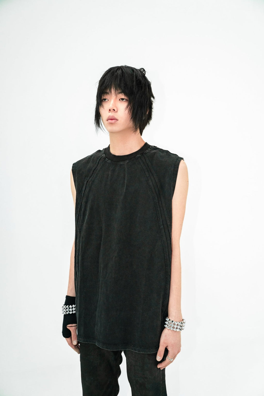 STRUCTURE TANK // 001 OBSIDIAN - Fragile Base