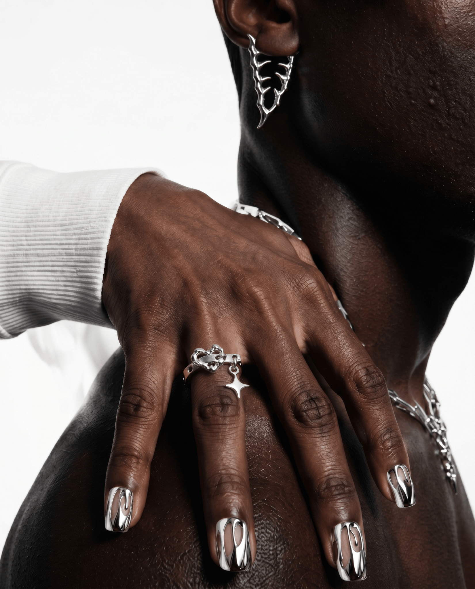 I Bite Statement Earring - Fragile Base