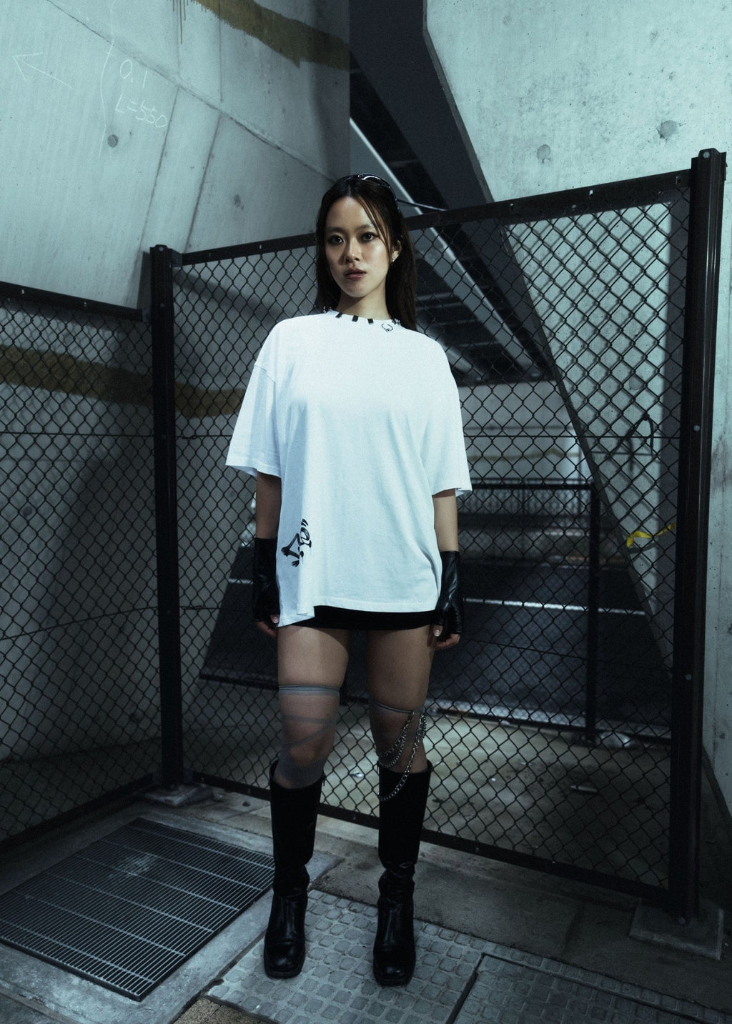 Rule The World T-Shirt - Fragile Base