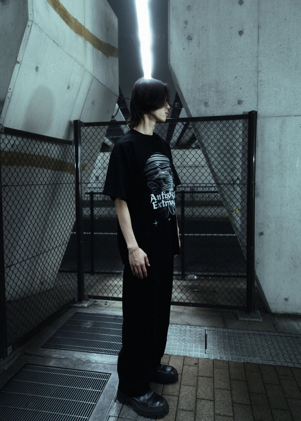 Antisocial Extrovert - Fragile Base