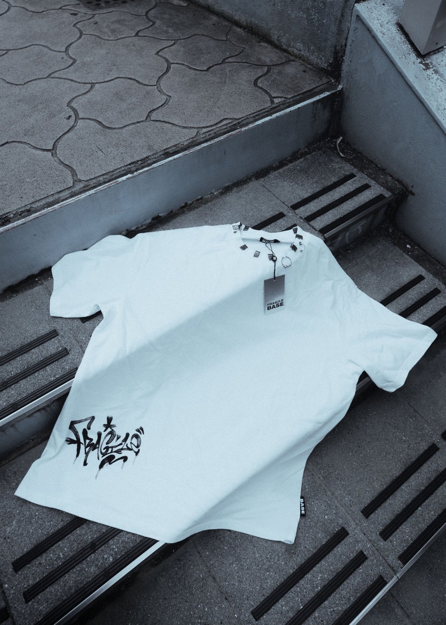 Rule The World T-Shirt - Fragile Base
