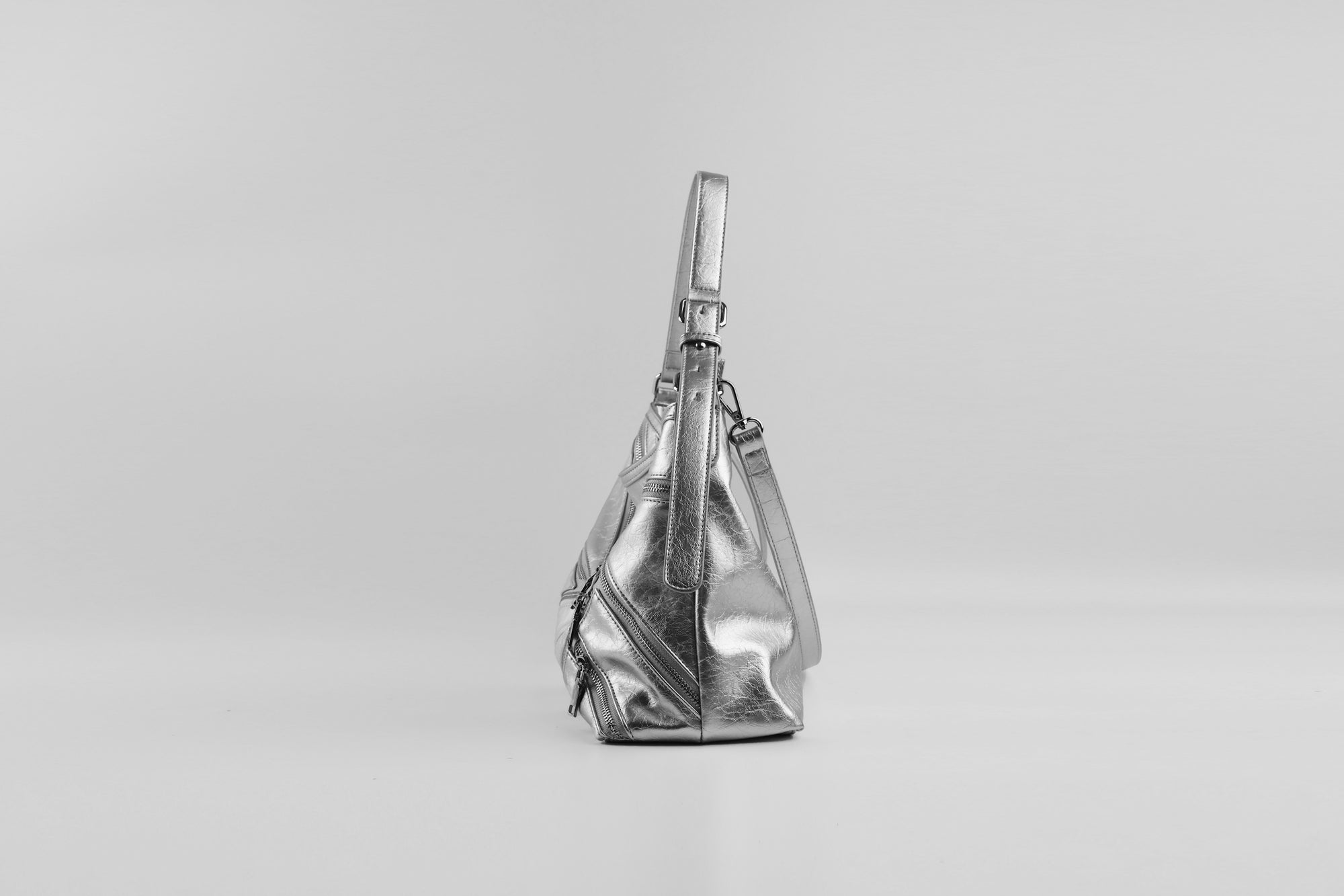 THE RELIC // 001 (PRE-ORDER)