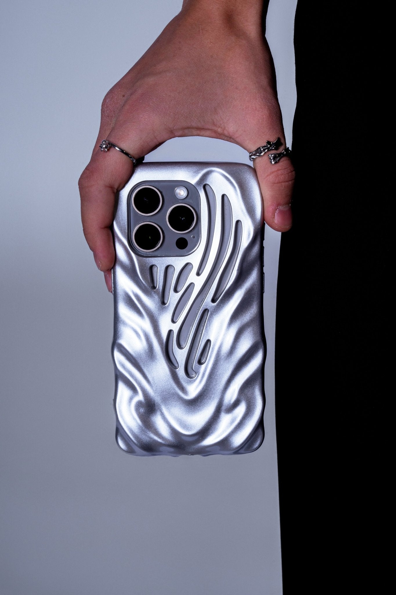 The Neural Phonecase - Fragile Base